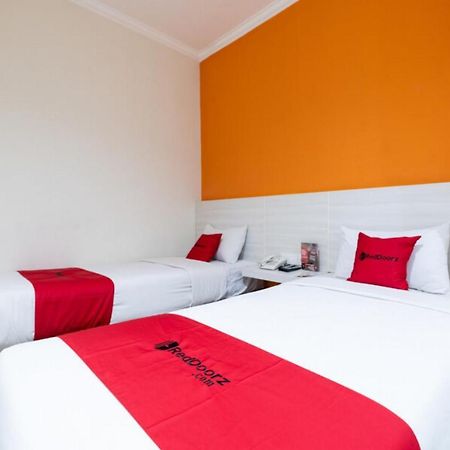 Reddoorz Plus @ Hotel Alden Macáçar Exterior foto