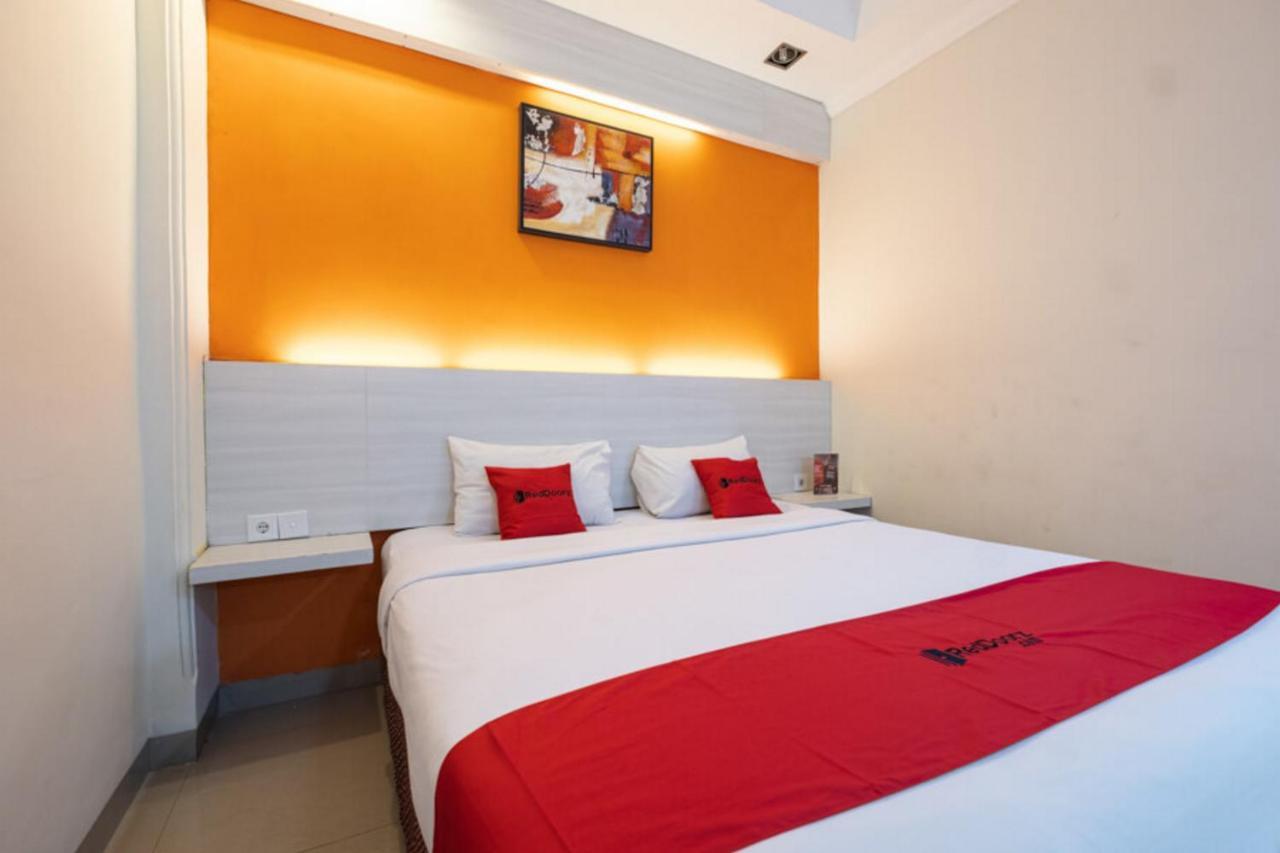 Reddoorz Plus @ Hotel Alden Macáçar Exterior foto