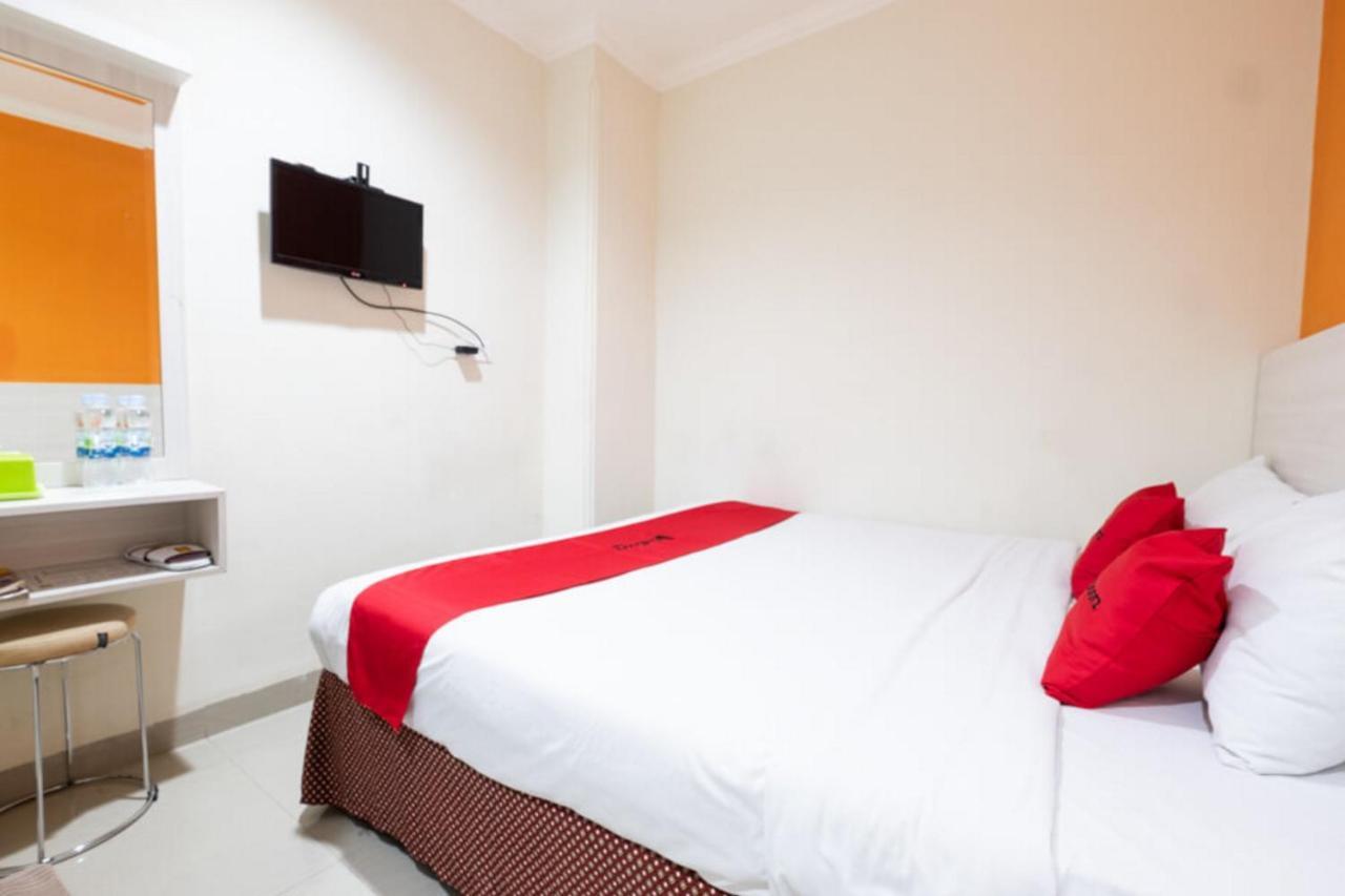 Reddoorz Plus @ Hotel Alden Macáçar Exterior foto